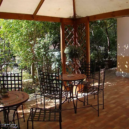 فندق مبيت وإفطار Archegeta 3*